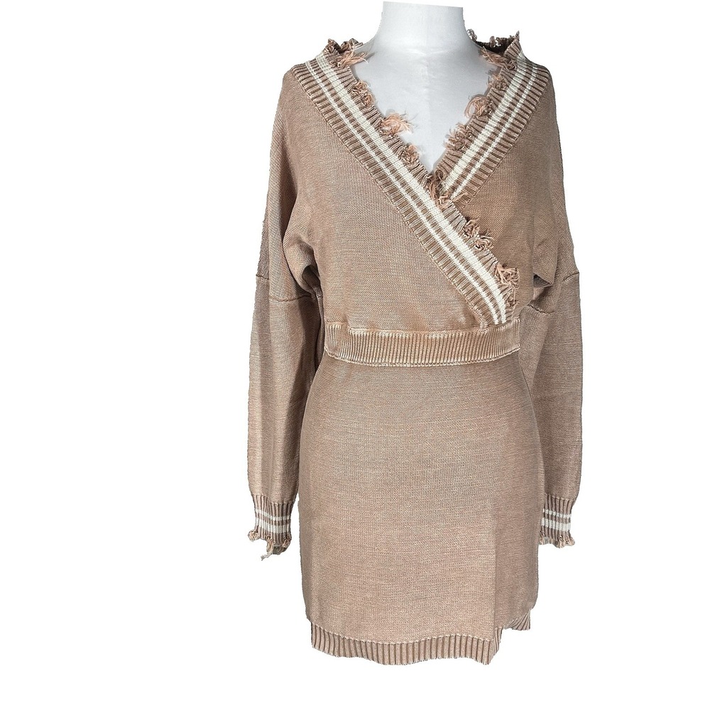 Promesa Sweater Dress frayed chest, neck, wrist unique Women's size small‎ NWOT